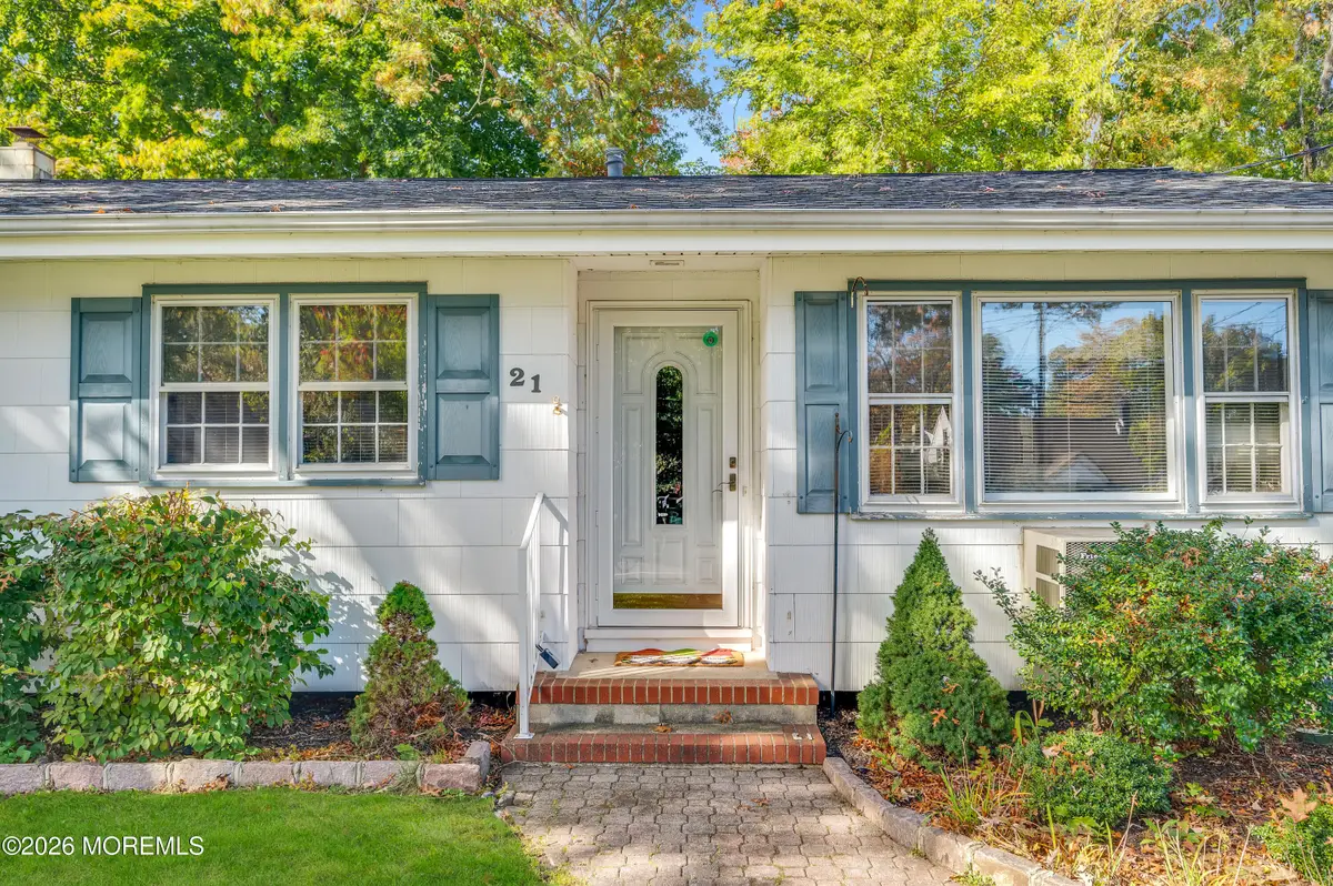 21 Oak Ridge Parkway, Toms River, NJ 08755 - #1