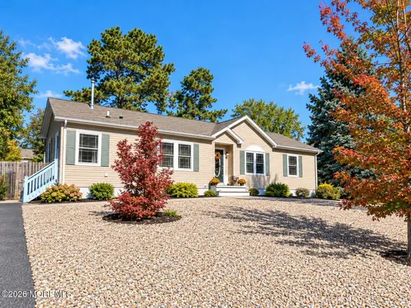 1533 1st Avenue, Toms River, NJ 08757
