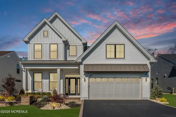 85 Sofia Drive, Manalapan, NJ 07726