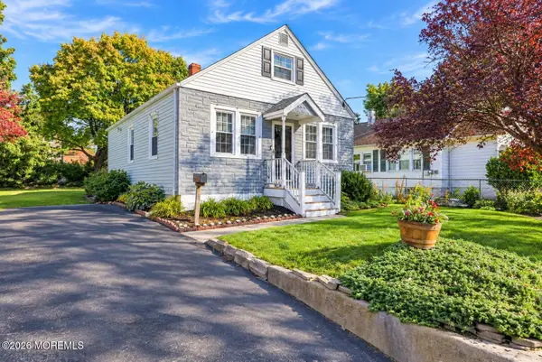 13 Viola Avenue, Leonardo, NJ 07737