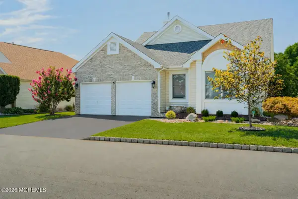 28 Brighton Ct., Monroe, NJ 08831