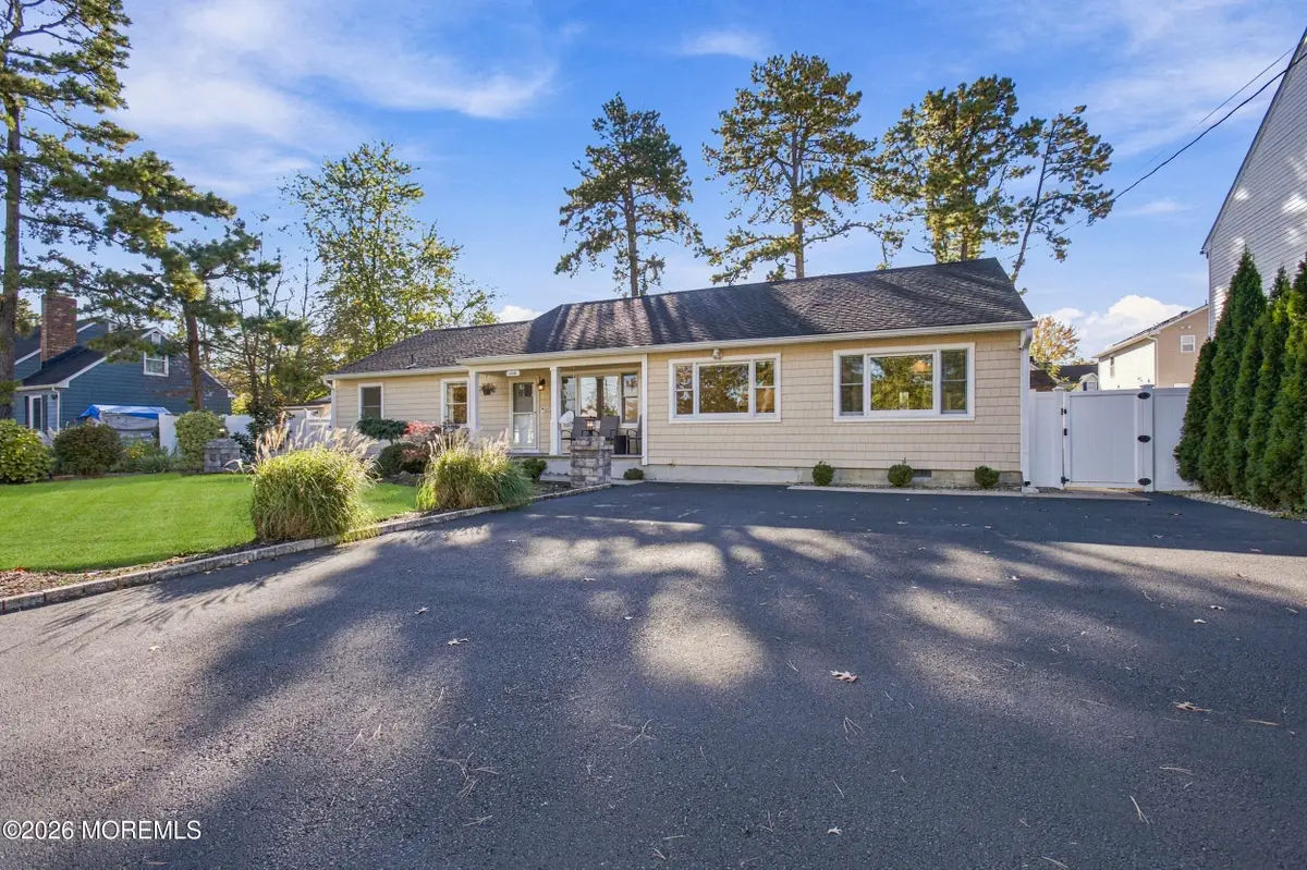 1208 Monmouth Avenue, Toms River, NJ 08757 - #1