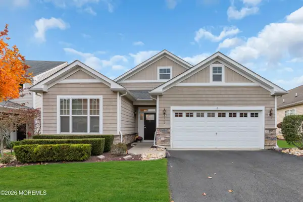 9 Day Star Road, Manalapan, NJ 07726