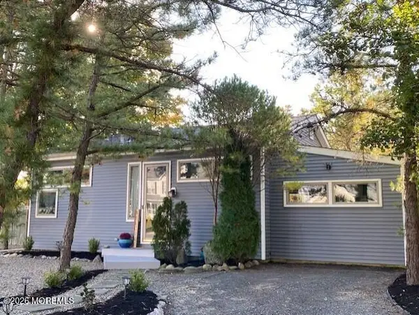 1013 Beach Lane, Manahawkin, NJ 08050