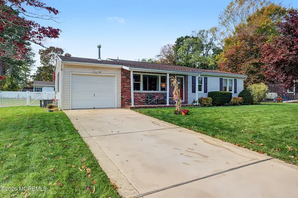 42 Tradewinds Drive, Tuckerton, NJ 08087