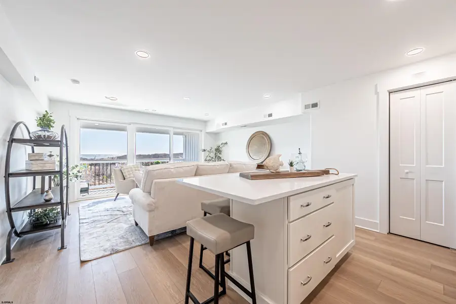 321 6th St S #2, Brigantine, NJ 08203 - #2