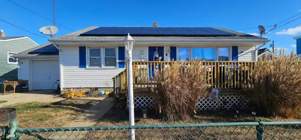 437 N Dover Ave, Atlantic City, NJ 08401