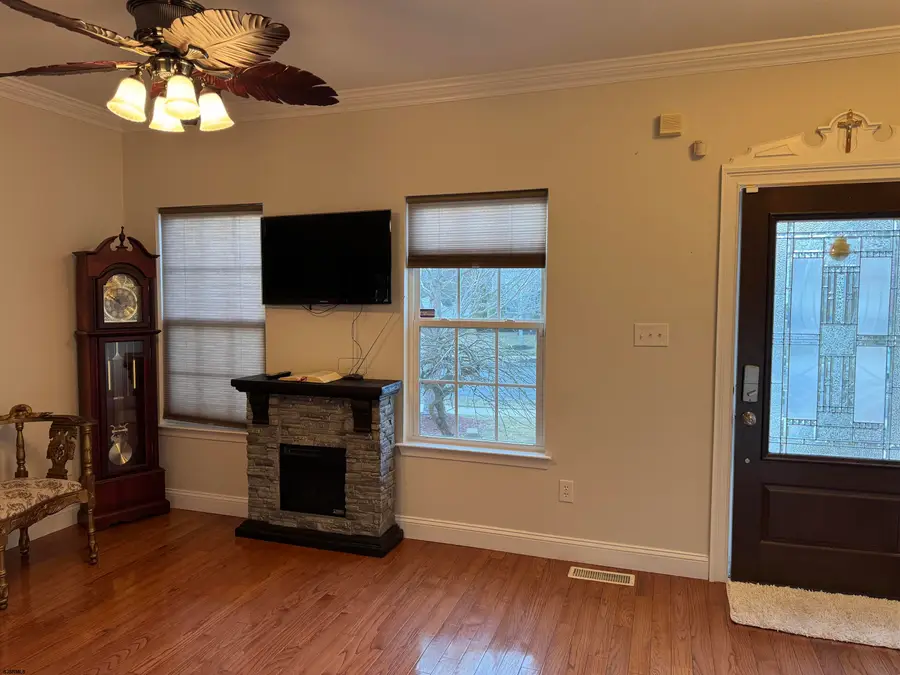 7 Renaissance Dr, Mays Landing, NJ 08330 - Image #3