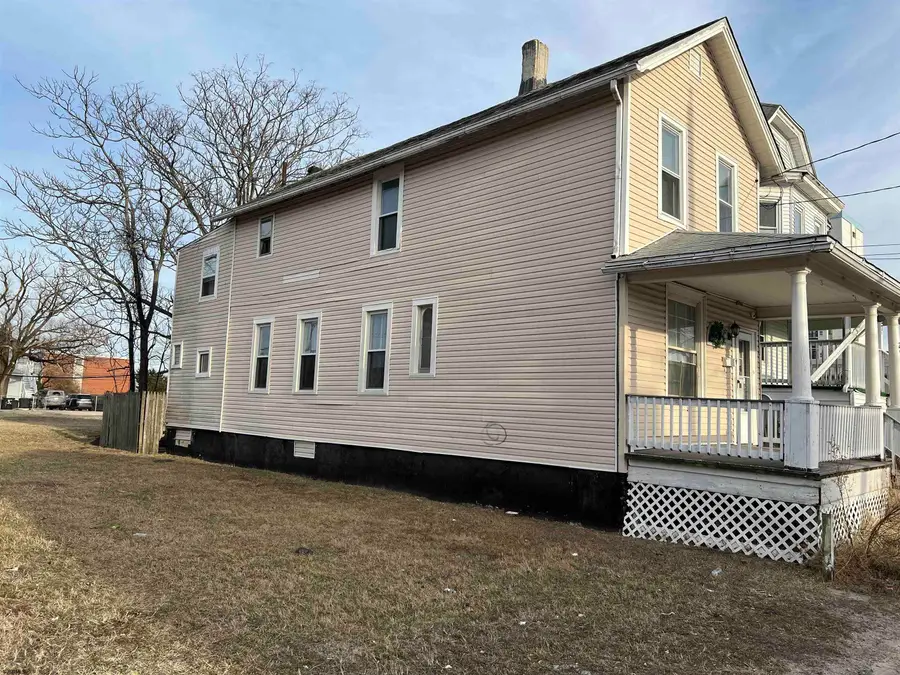 29 N Rhode Island Ave, Atlantic City, NJ 08401 - Image #2