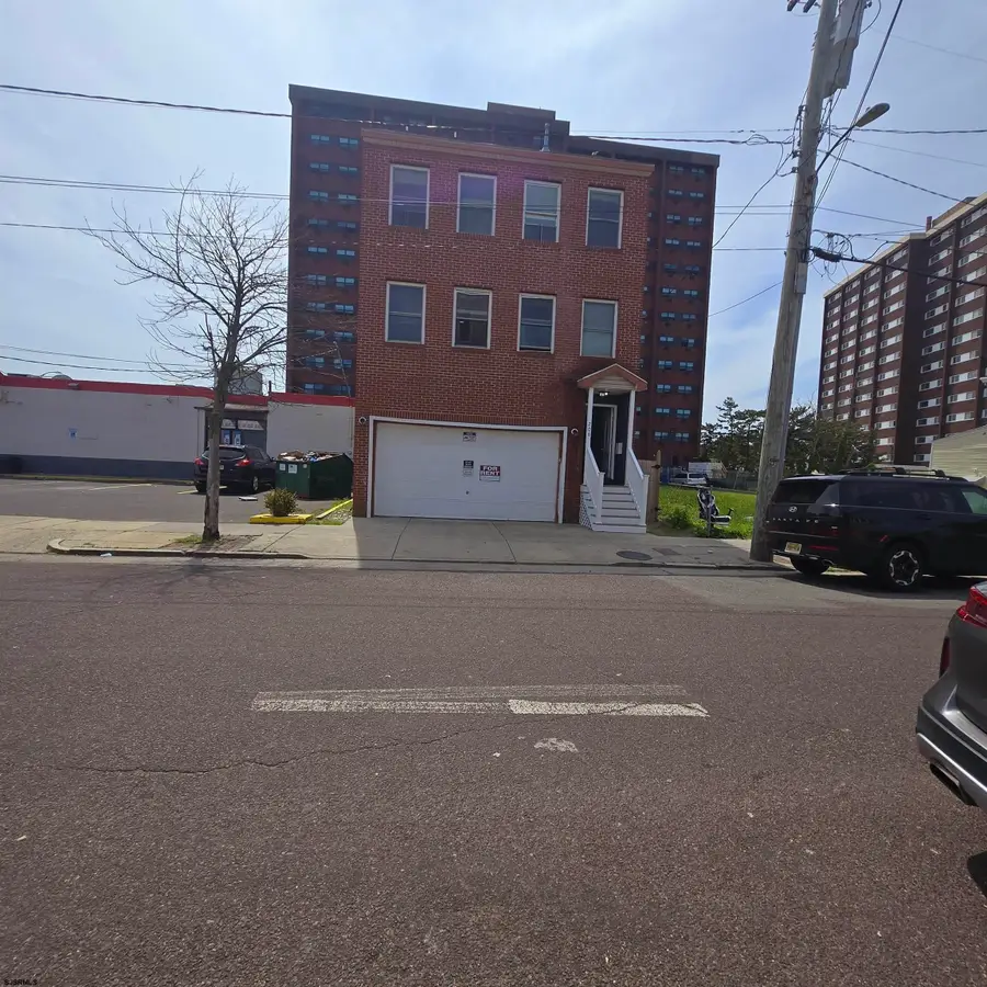 206 N South Carolina Ave, Atlantic City, NJ 08401 - Image #2