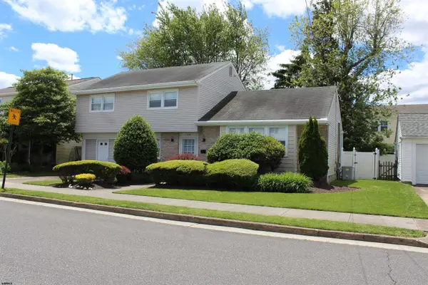 614 N Delavan Ave, Margate, NJ 08406