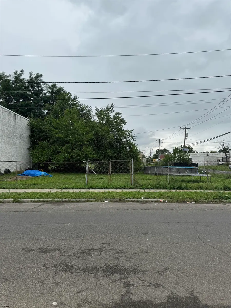 695 Fairview Street, Camden, NJ 08104 - Image #3