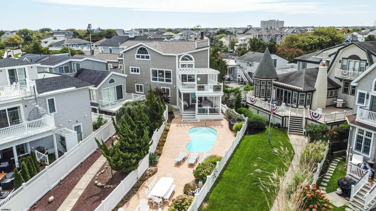 112 W Atlantic Blvd, Ocean City, NJ 08226 - Image #1