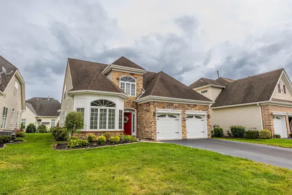 18 Lewis Dr Dr, Mays Landing, NJ 08330