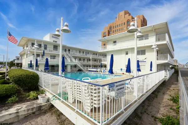 111 S Dudley Ave #209, Ventnor, NJ 08406