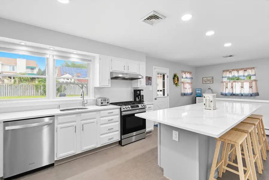 210 Coolidge Ave Ave, Absecon, NJ 08201 - Image #3