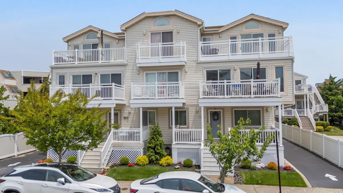 21 S Adams Ave #5, Margate City, NJ 08402 - Image #1