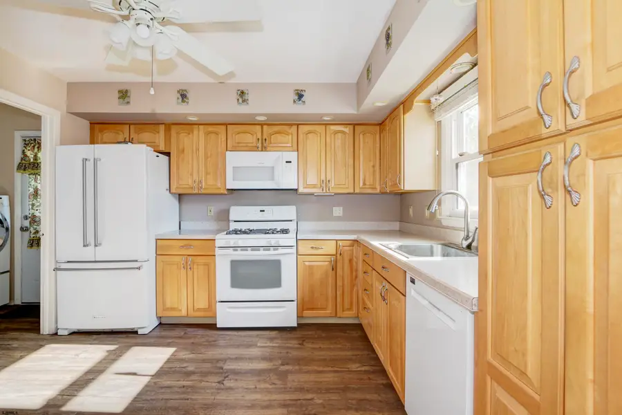 1111 Furman Dr, Egg Harbor Township, NJ 08234 - Image #2