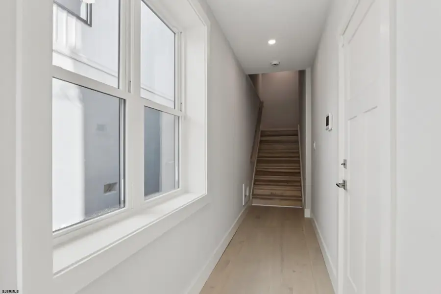 39 S Annapolis (b) Ave, Atlantic City, NJ 08401 - Image #3