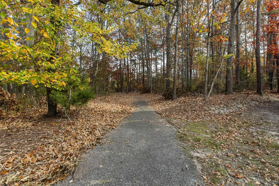 732 Whalers Cove Ct, Galloway, NJ 08205 - Image #2