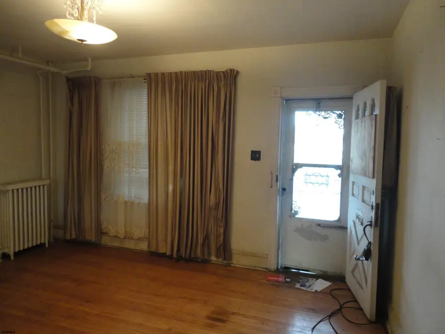 608 N Ohio Ave, Atlantic City, NJ 08401 - Image #3
