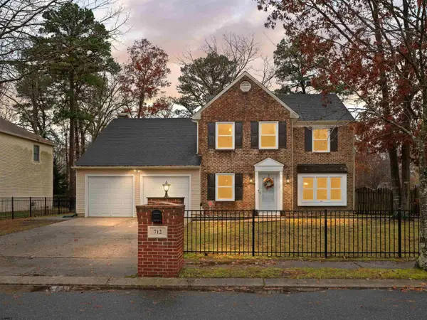 712 Scarborough Dr, Egg Harbor Township, NJ 08234