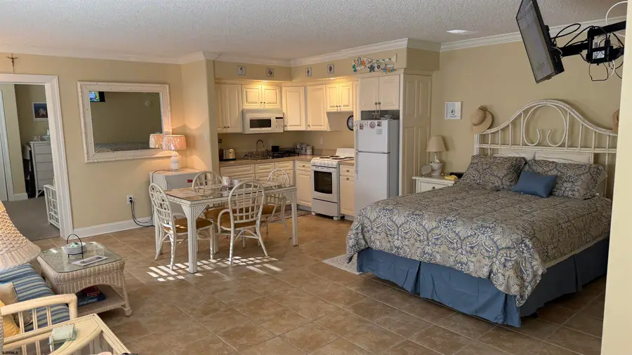 900 Wesley Ave #207, Ocean City, NJ 08226 - Image #2