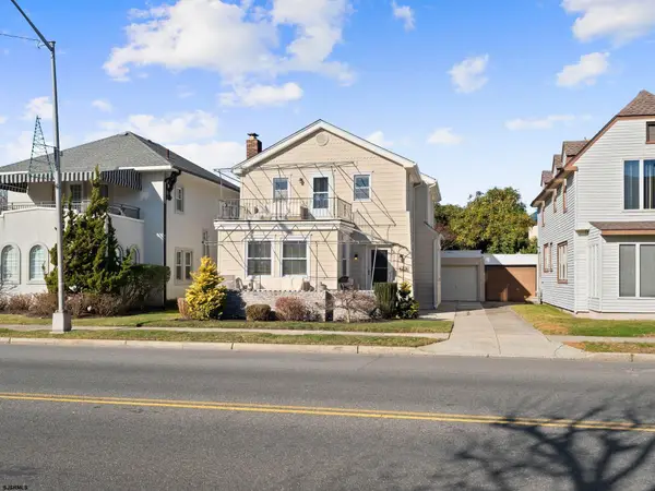 7407 Ventnor Ave, Margate, NJ 08402