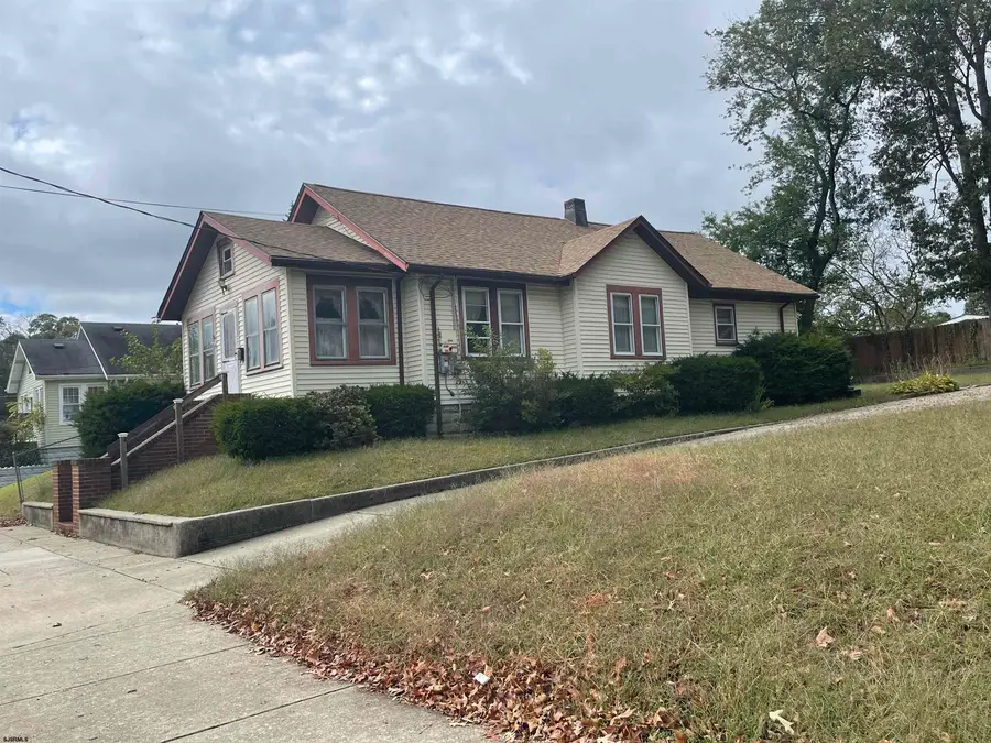 236 E Wyoming Ave, Absecon, NJ 08201 - #2