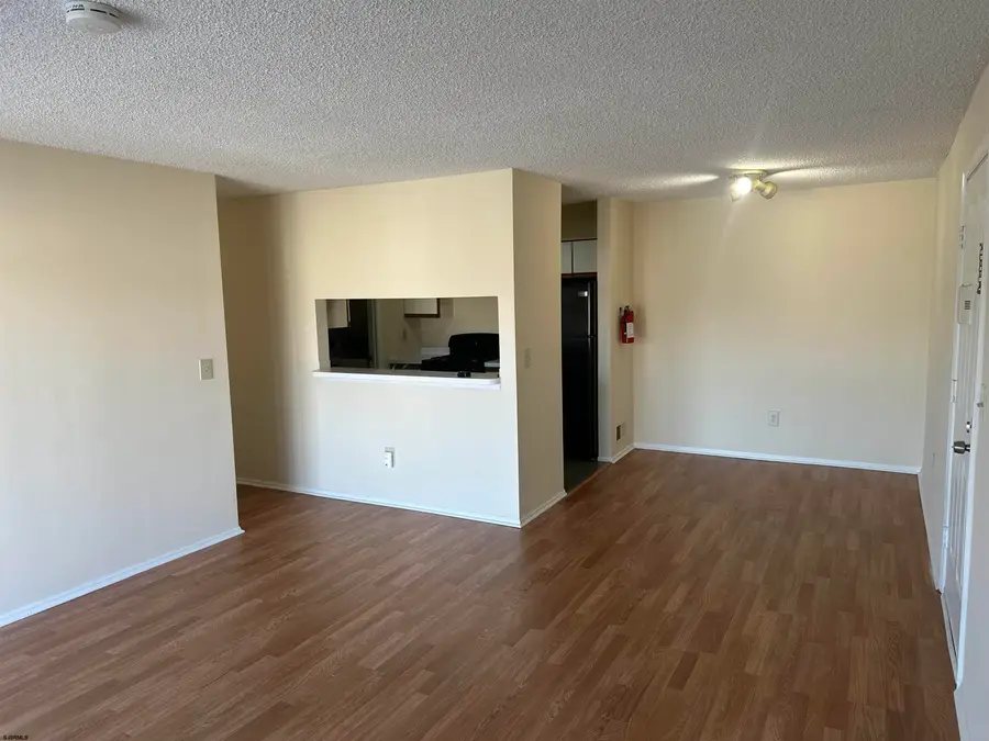 203 Colonial Ct #203, Smithville, NJ 08205 - Image #3