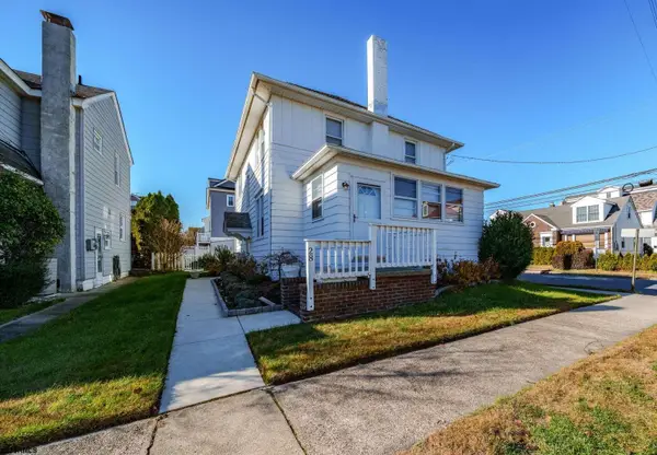 28 N Kenyon Ave, Margate, NJ 08402