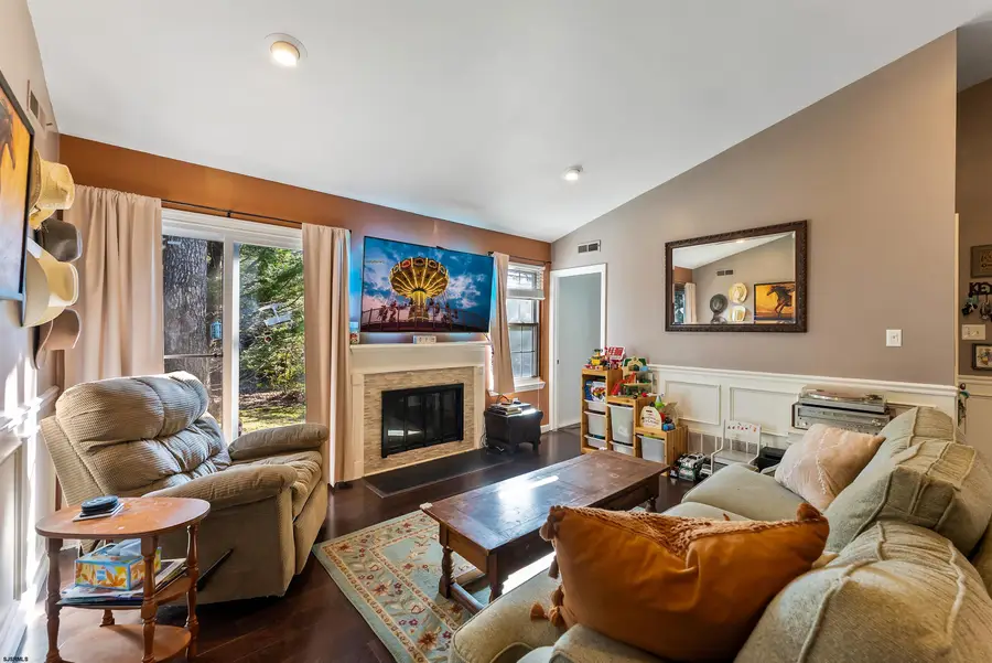 703 Ravenwood Dr, Galloway, NJ 08205 - #2