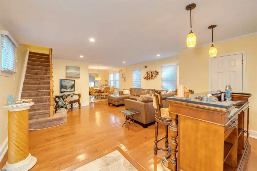 229 N Fredericksburg Ave, Ventnor City, NJ 08406 - Image #3