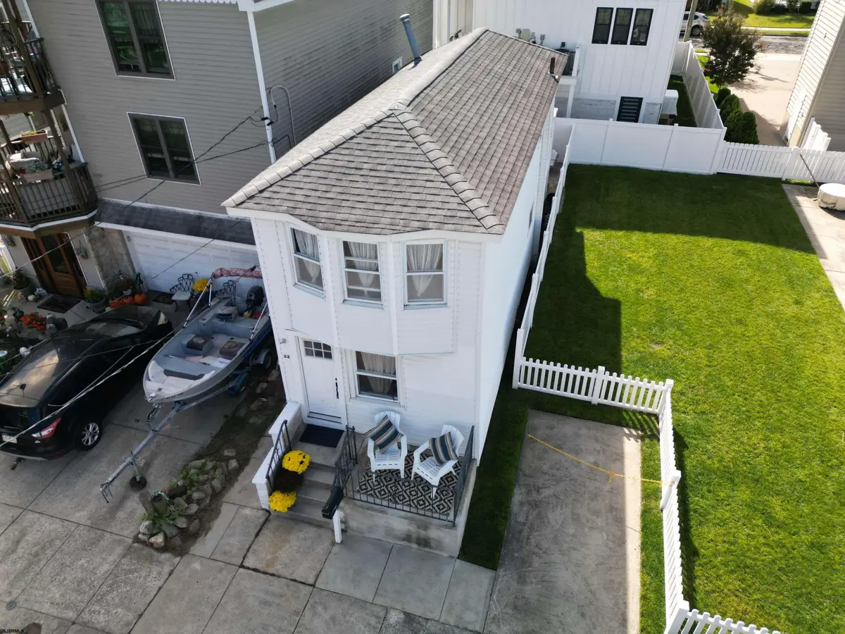 22 N Coolidge Ave, Margate City, NJ 08402 - Image #1