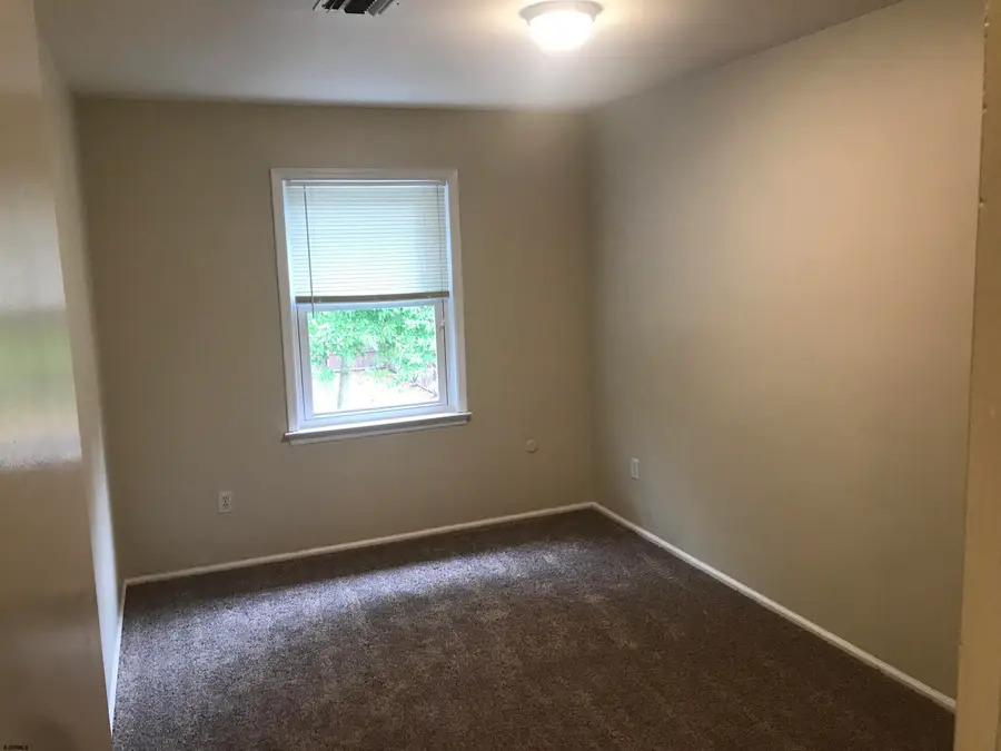 233 Leeward Rd, Stafford Township, NJ 08050 - Image #3