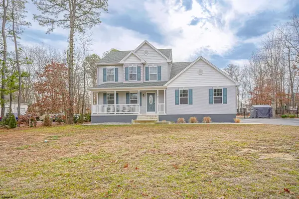 13 High School Dr Dr, Egg Harbor Township, NJ 08234