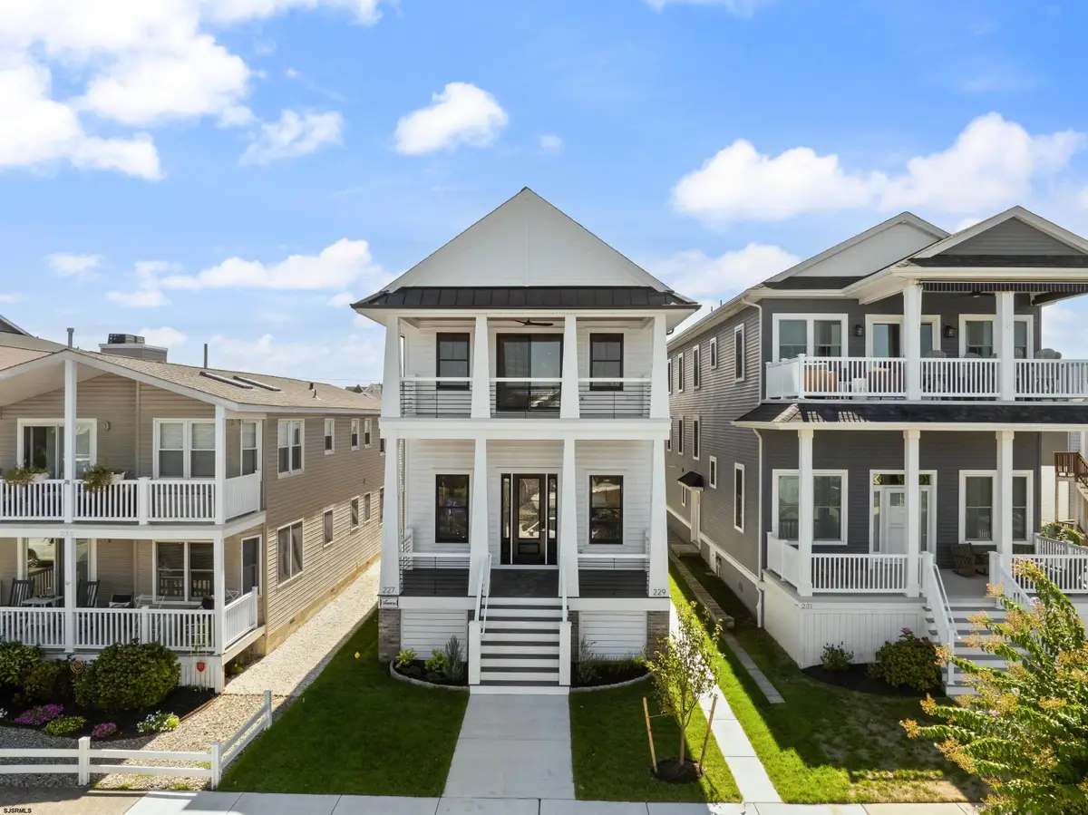 229 Ocean Ave #2nd Fl, Ocean City, NJ 08226 - Image #1