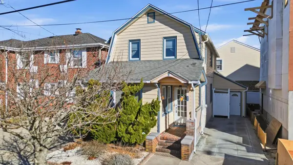 27 N Newark Ave, Ventnor, NJ 08406