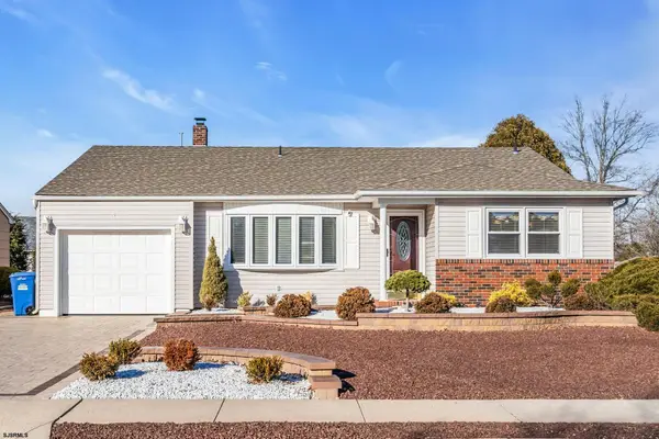 1 Westport Dr, Toms River, NJ 08757