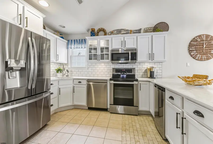 35 Asbury Ave Ave #2, Ocean City, NJ 08226 - Image #3