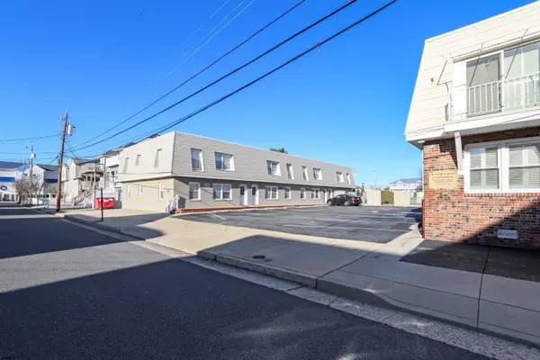 211 N Coolidge Ave Ave #3, Margate, NJ 08402