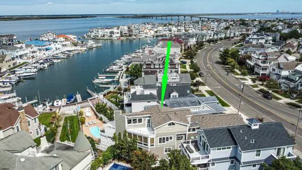 112 W Atlantic Blvd, Ocean City, NJ 08226