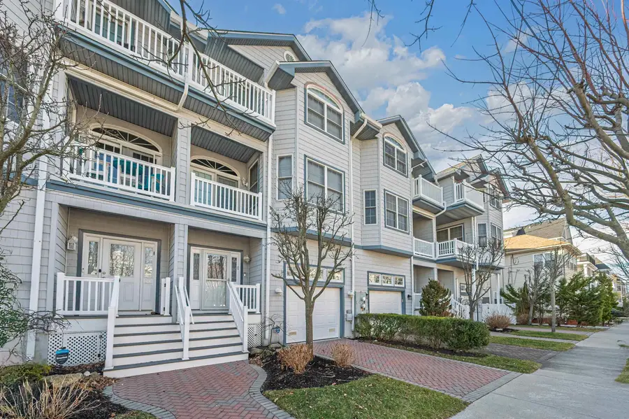 30 S Coolidge Ave, Margate City, NJ 08402 - #3