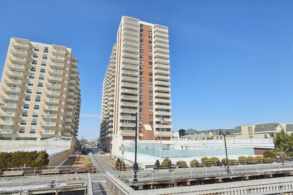 100 S Berkley Square #10M, Atlantic City, NJ 08401