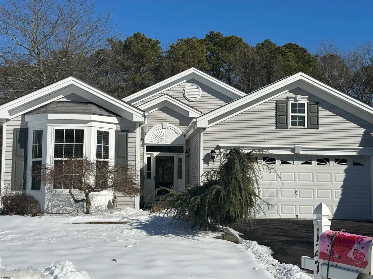 127 Newcastle Ct, Galloway, NJ 08205 - Image #1