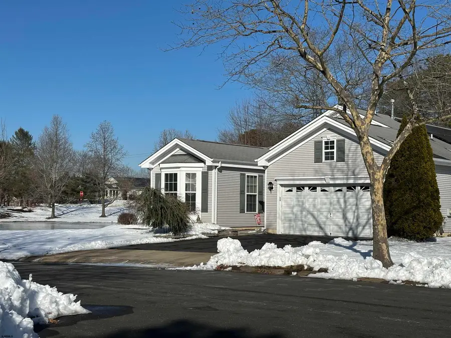 127 Newcastle Ct, Galloway, NJ 08205 - Image #2