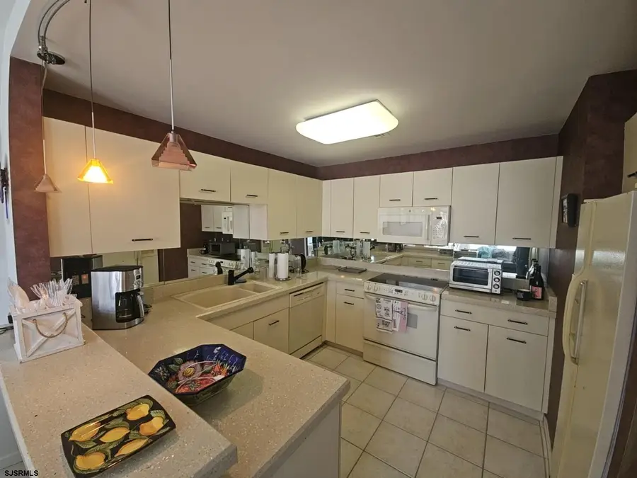 7701 Atlantic Ave #9D, Margate City, NJ 08402 - #3