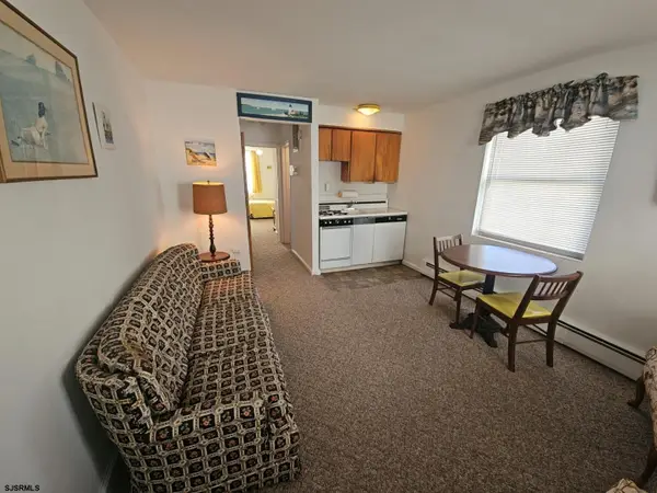 132 S Providence Ave #220, Atlantic City, NJ 08401