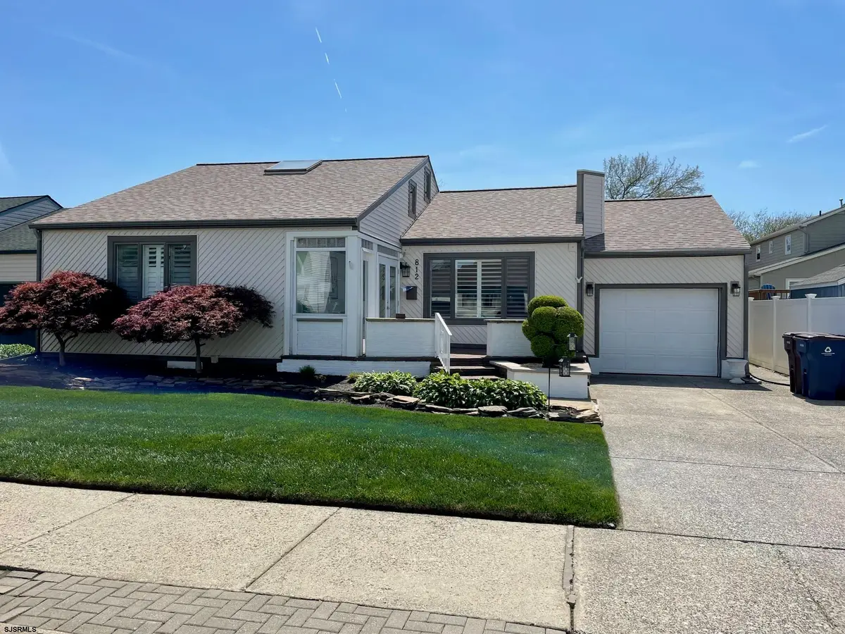 812 N Burghley Ave, Ventnor City, NJ 08406 - #1