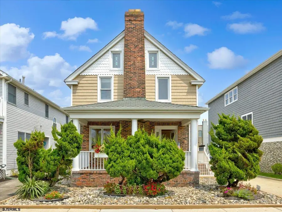 11 S Frontenac Ave, Margate City, NJ 08402 - #3